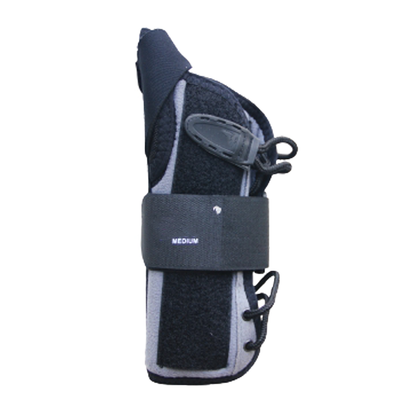 Wrist Splint with Thumb – Medium